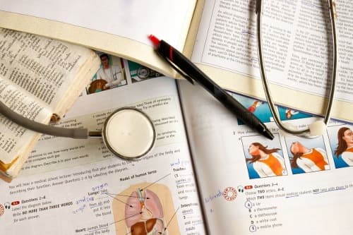 COVID-19 zet kanker on hold: minder diagnostiek én minder onderzoek