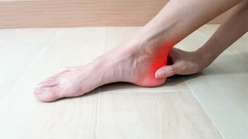 Niet vaak inflammatoire enthesitis bij gevoelige pezen in de hiel bij SpA