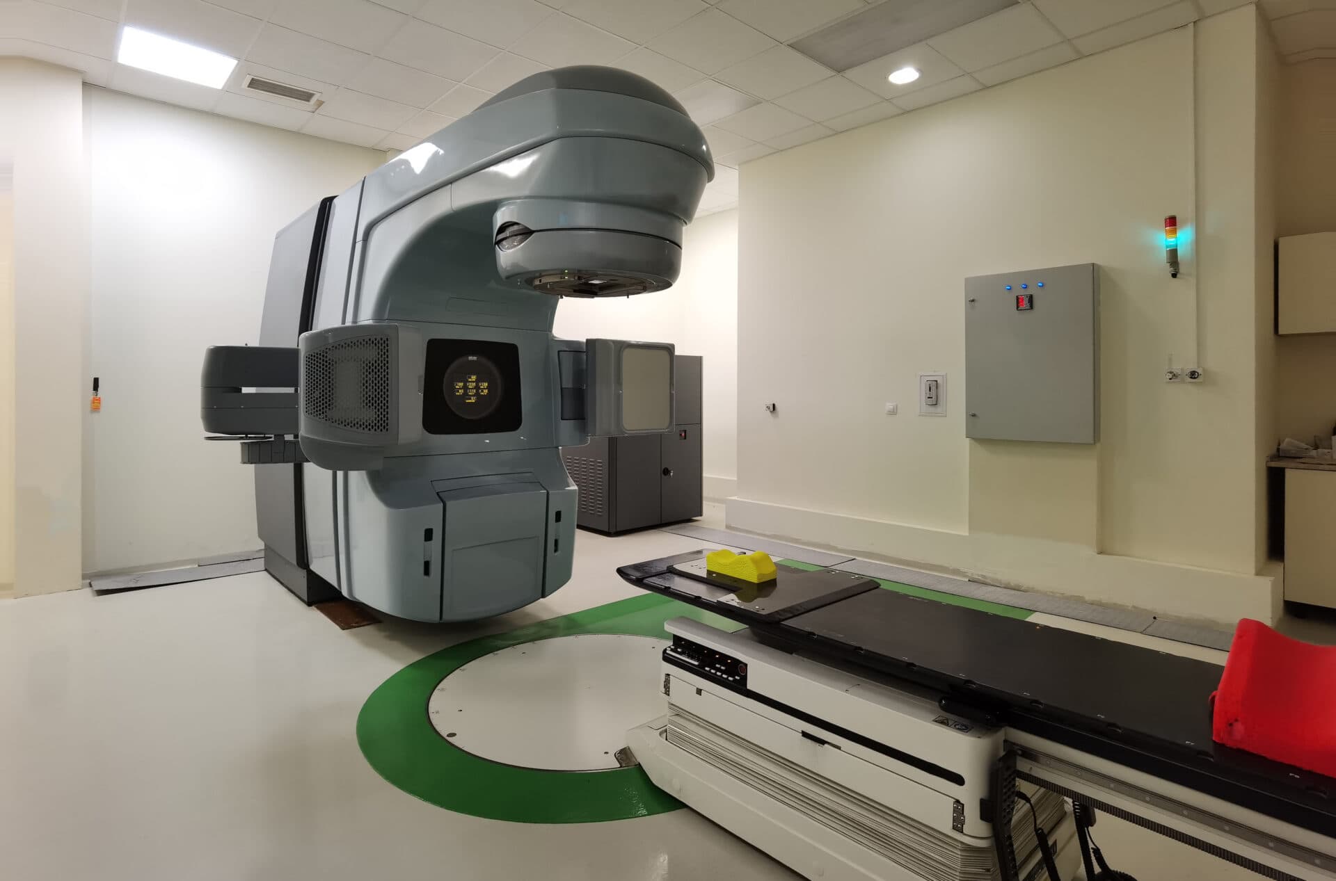 Atezolizumab naast SBRT: gesloten wegens futiliteit, en toch kwamen de curves terug